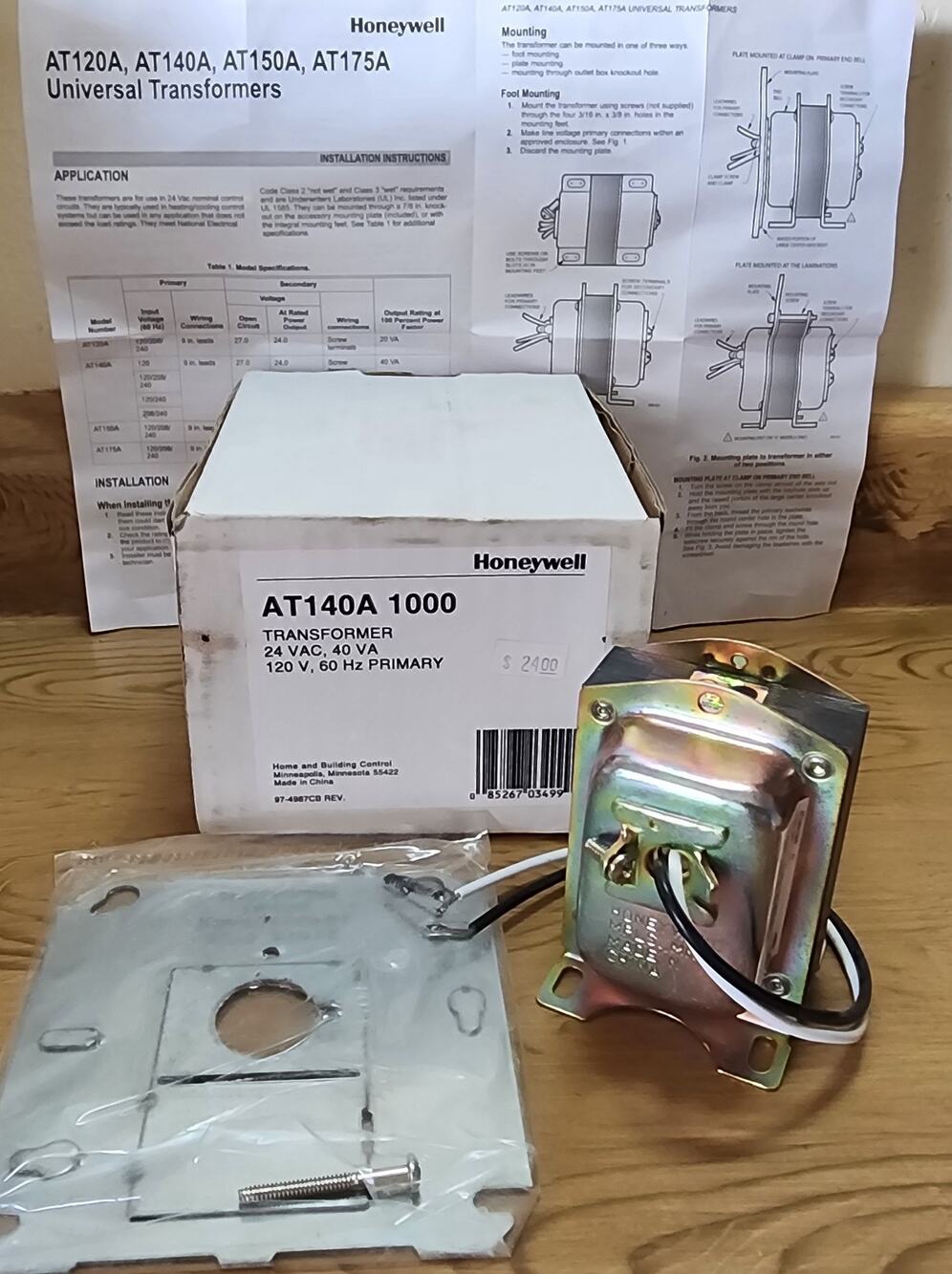 Honeywell AT140A 1000 Transformer 24vac 40 Va 120v 60 Hz Primary NOS In Box